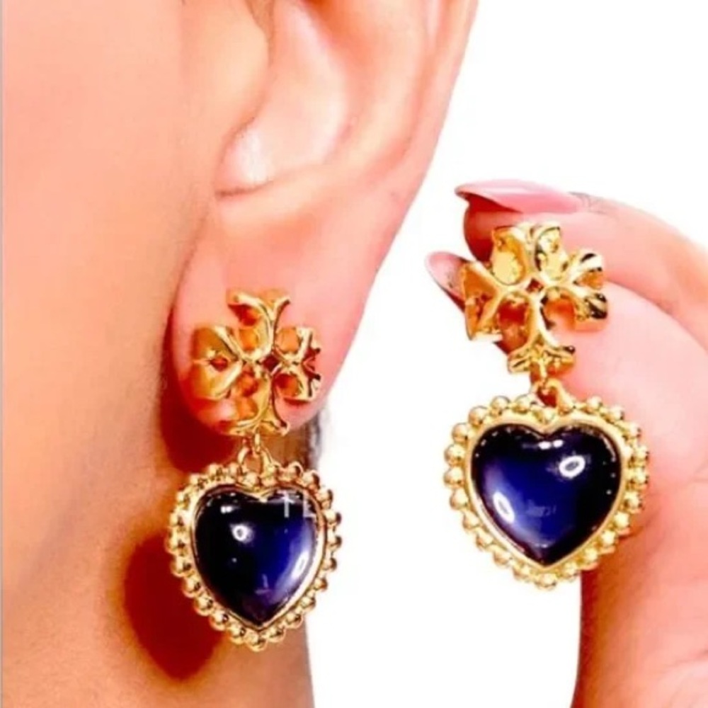 Tory Burch ROXANNE gold logo blue heart drop earrings 💙🩵 - Picture 5 of 6
